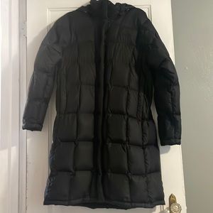 Woman’s Black Northface Jacket Size XL